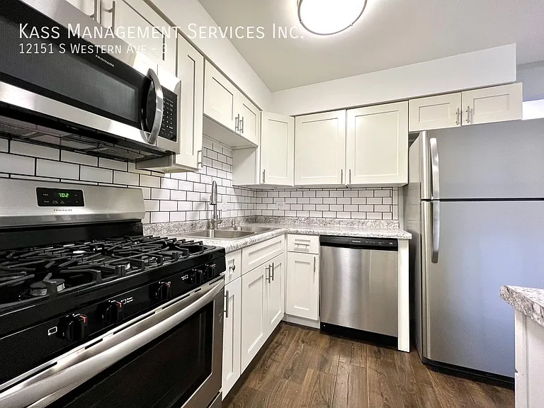 12151 S Western Ave #3 — Photo 5