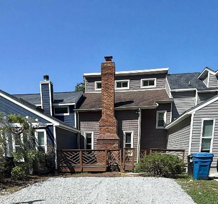 2 bed, 1195 sqft, $2,350 — Photo 1