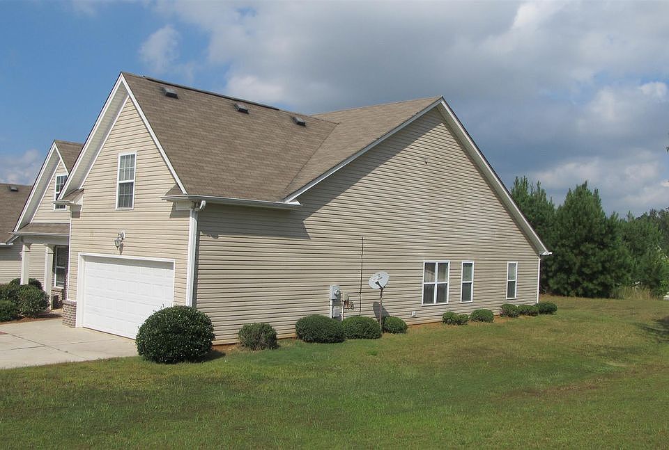 2nd image of 1169 Villa Clara Way