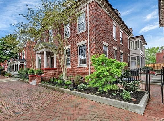 2nd image of 207 W 26th St #B