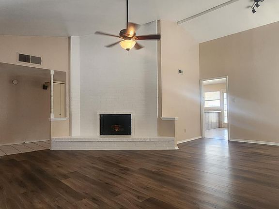3rd image of 6804 Curry Dr
