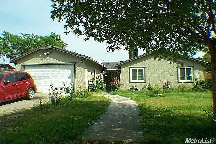 1st image of 4738 Oakhollow Dr