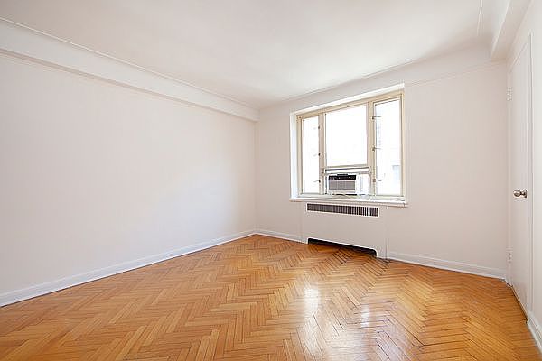 1st image of 155 E 75th St #6E