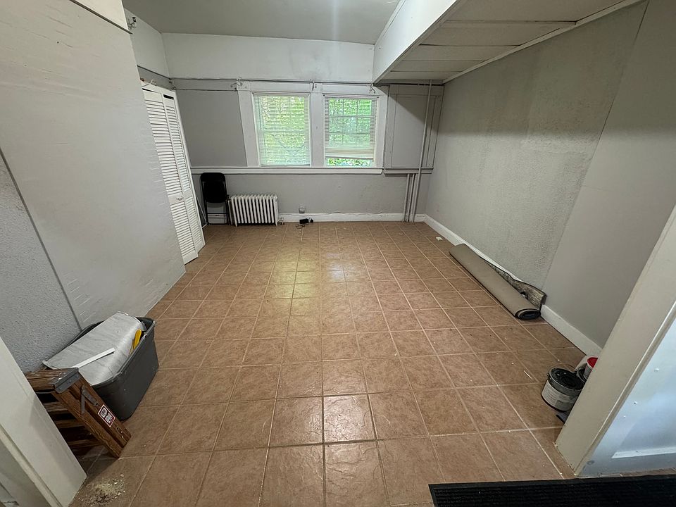 1st image of 370 Chestnut Hill Ave APT 2