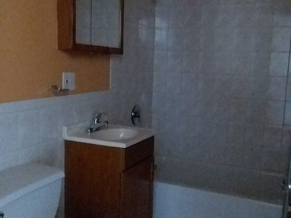 5th image of 7509 S Stewart Ave #3A