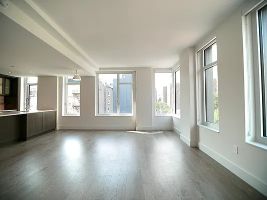 Rented by Extell Marketing Group LLC | media 15