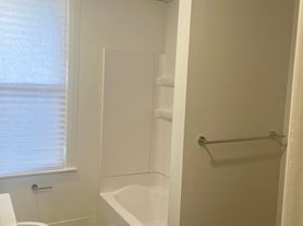 71 W Main St, Dallastown, PA