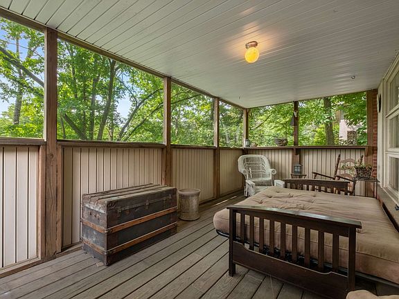 5th image of 428 Coventry Dr