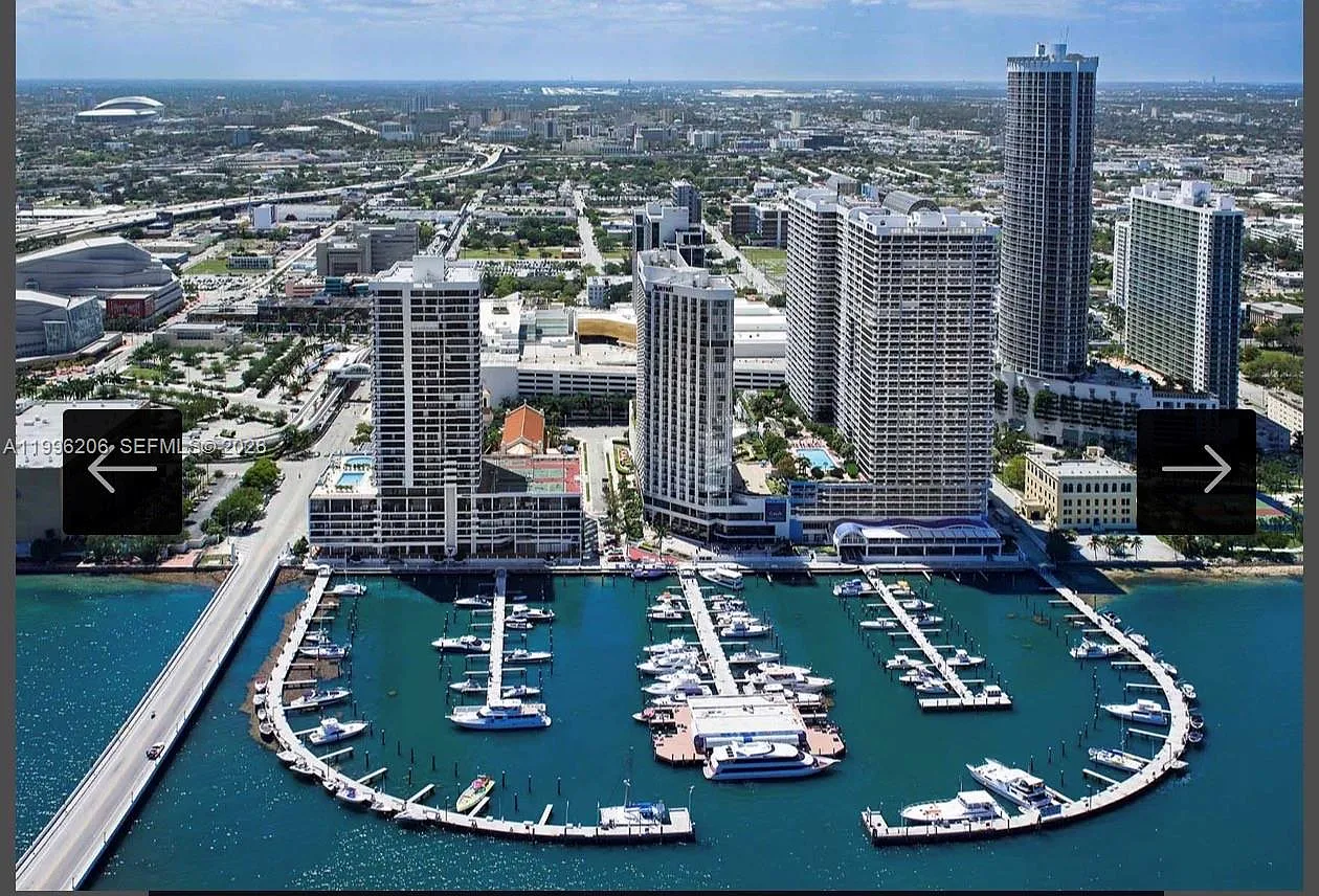 Venetia Condo — Photo 3