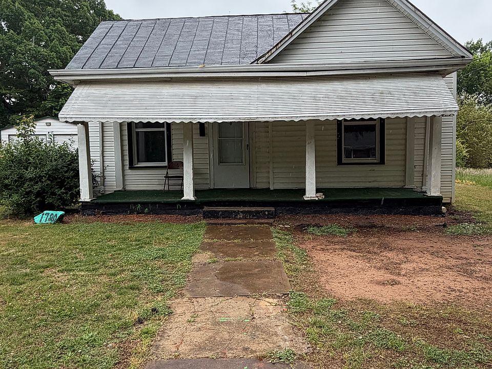 1st image of 1720 Aspen St