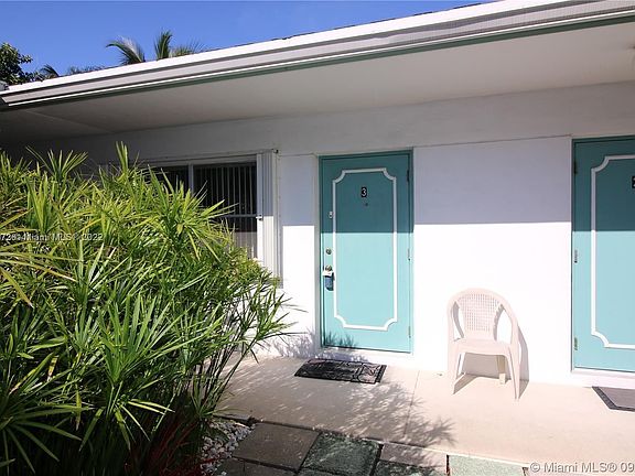 2nd image of 3240 NE 16th St APT 3