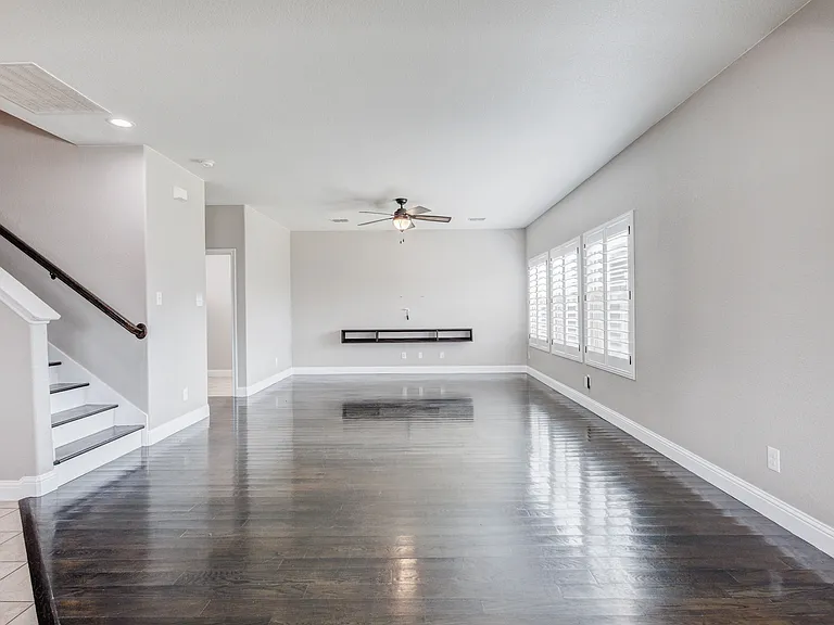 6317 Seagull Ln — Photo 4
