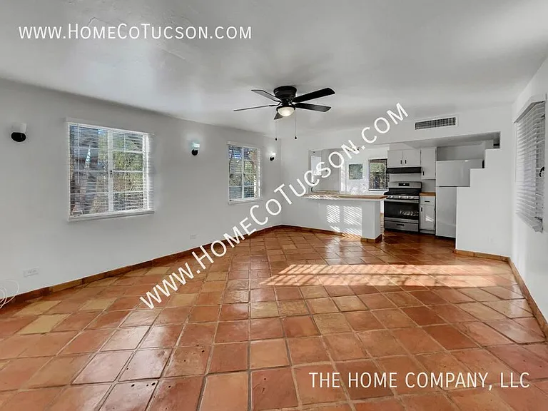 1509 E Blacklidge Dr #1 — Photo 8