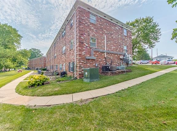 3rd image of 3125 Roger Williams Dr APT B