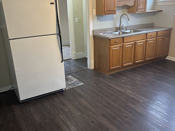 2nd image of 113 Mariemont Ave Floor 2