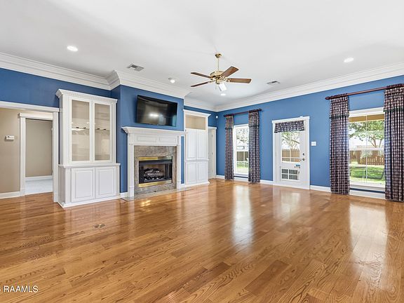 4th image of 1153 Bear Creek Cir