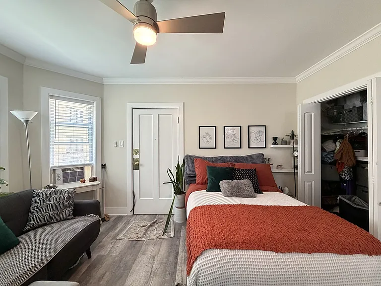 3821 N Greenview Ave #E2 — Photo 14