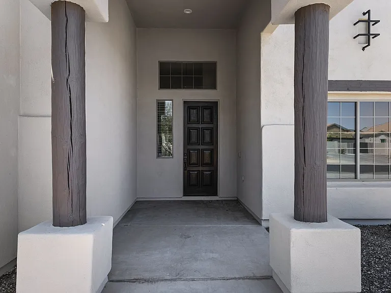 21439 E Maya Rd — Photo 3