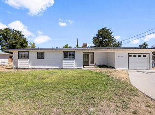 1070 Ross Ln N, Medford, OR 97501