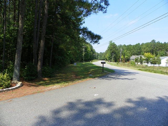2nd image of 18 Old Blacksmith Rd