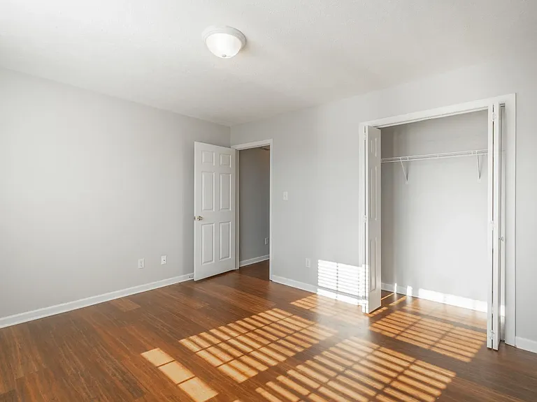 6449 Veronica Dr — Photo 10