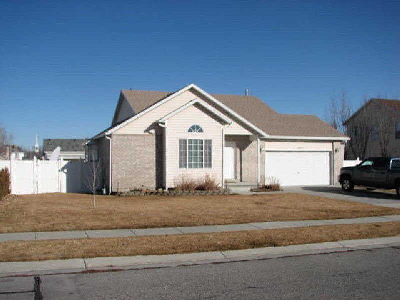 1st image of 1544 W Erickson Park Dr