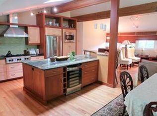 65 Summer St, Manchester, MA 01944