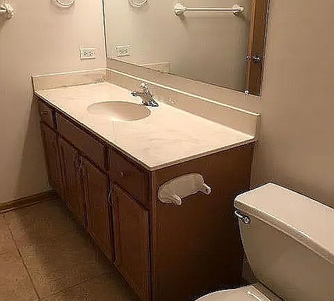 5th image of 1994 Larkin Ave APT 7