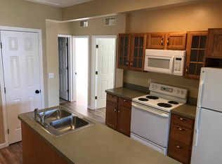 141 S Grand Ave APT 5, Fowlerville, MI 48836