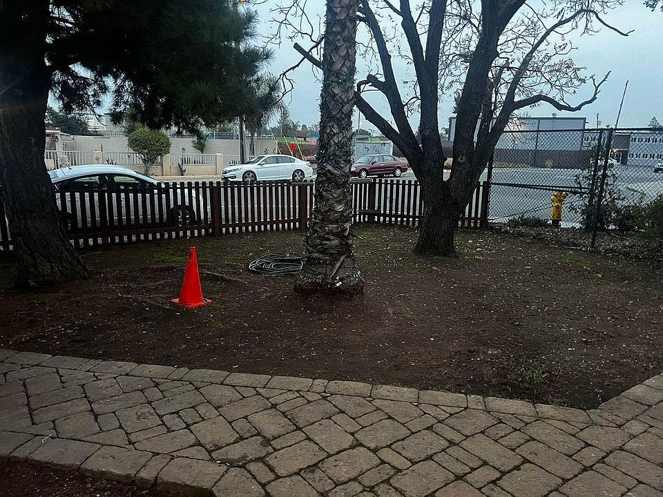 1st image of 605 2nd Ave
