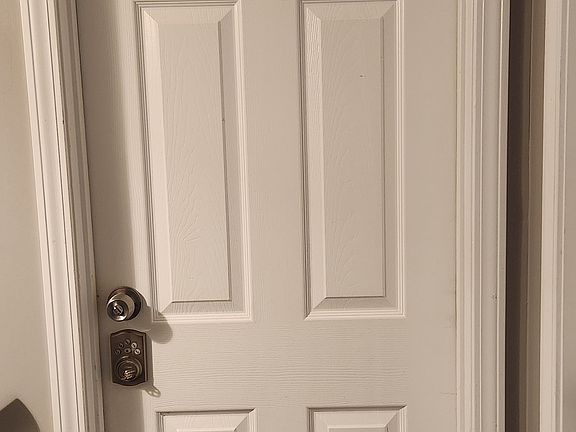 5th image of 264 Senator Dr Unit A