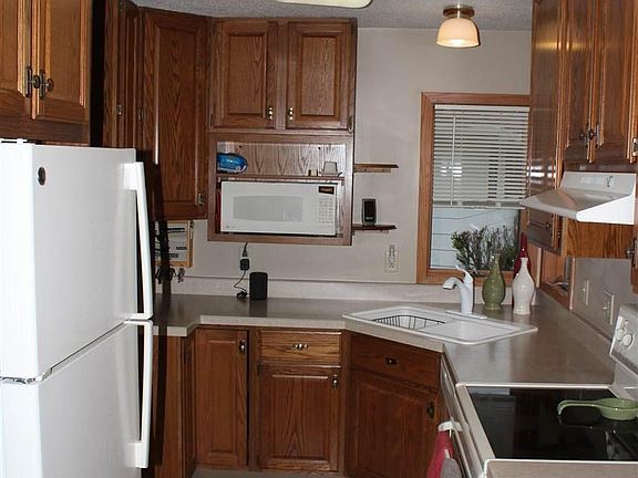 5th image of 108 Mary Lou Ln