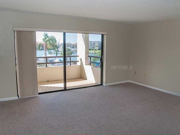 4th image of 106 1st St E APT 206