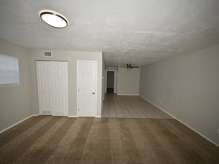 928 Ohio Pike #501 — Photo 2