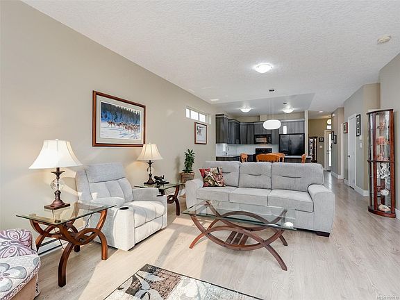 4th image of 6365 Willowpark Way