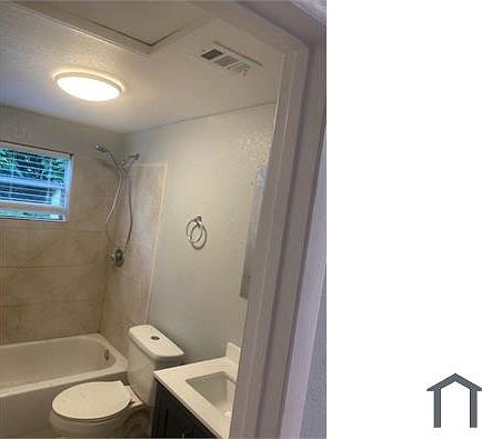 2nd image of 635 W Ida St