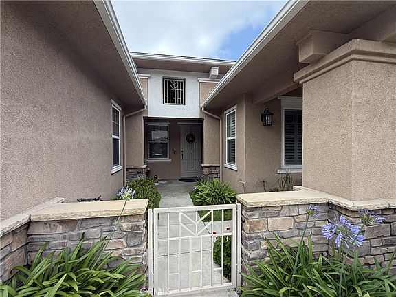 4th image of 21578 Magnolia St