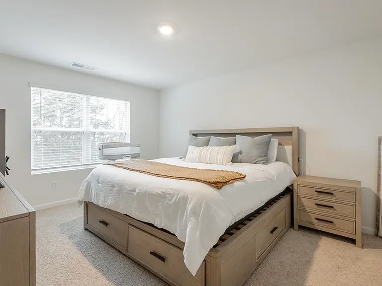 81 Draft St — Photo 5