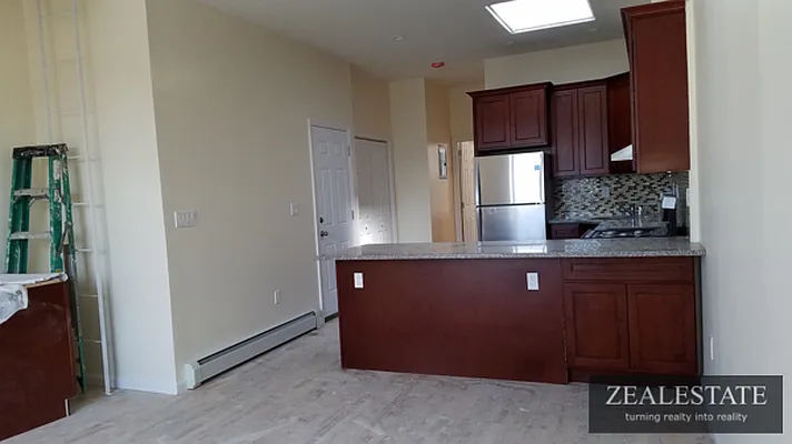 Rented by ZealEstate Group Inc | media 5