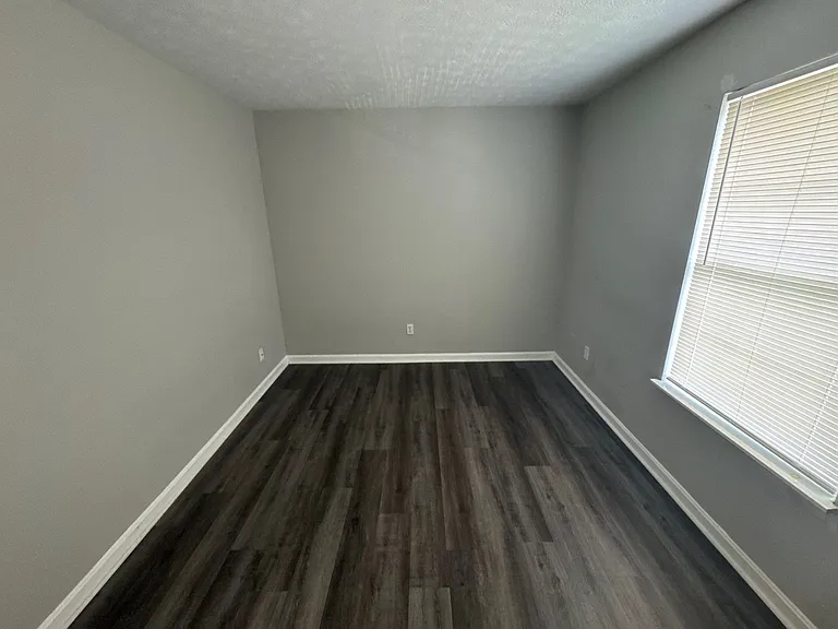 4103 Blue Lick Ct #6 — Photo 6
