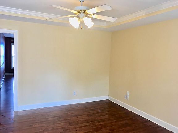 5th image of 8530 Applegate Village Dr