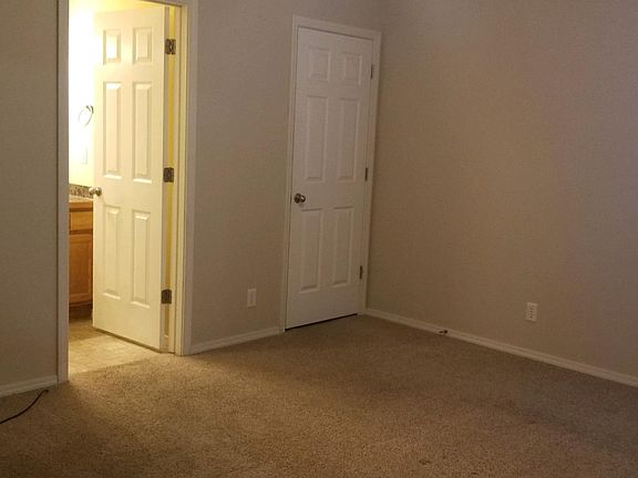 5th image of 248 Trailwood Ave