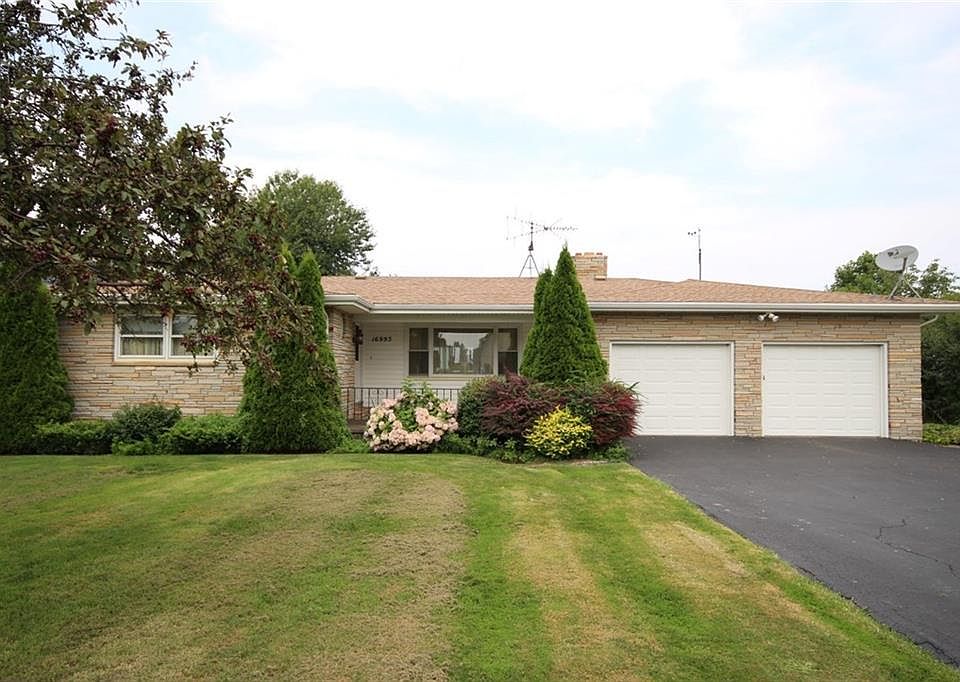 1st image of 16995 Bald Eagle Dr