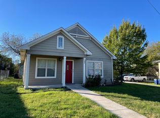 106 E Hale Ave, Decatur, TX 76234