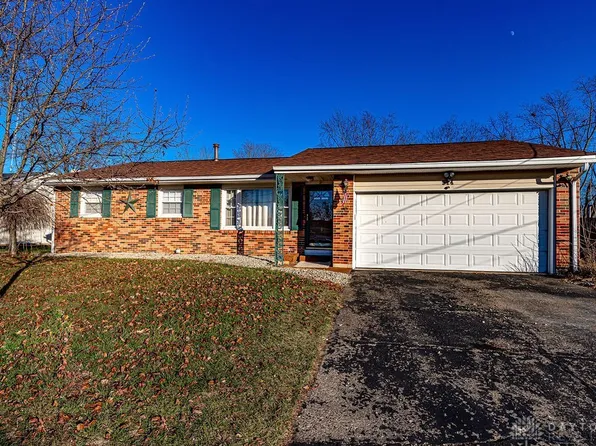 514 Cranewood Dr, Trenton, OH 45067