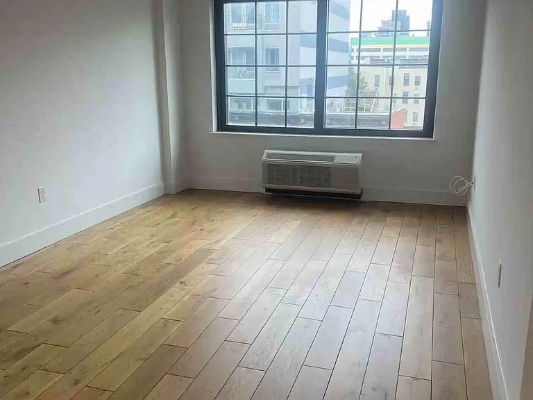 504 Myrtle Ave #5-H — Photo 7