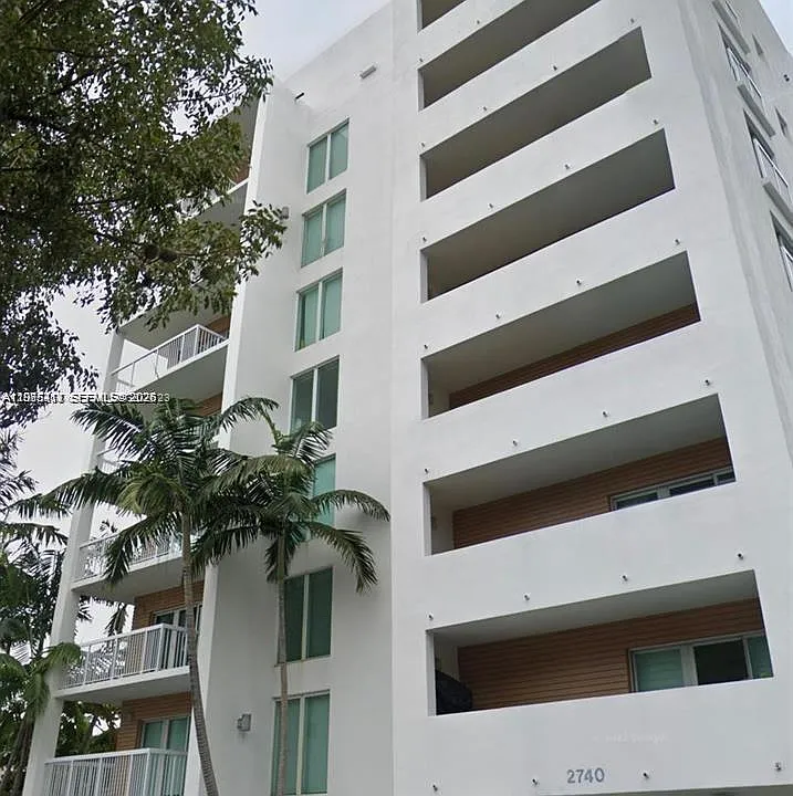 2740 SW 28th Ter #503