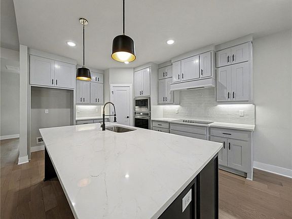 5th image of 4 Aberfeld Pl