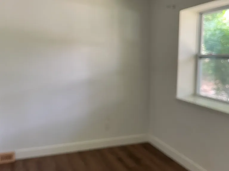1508 S Bedford Rd — Photo 14