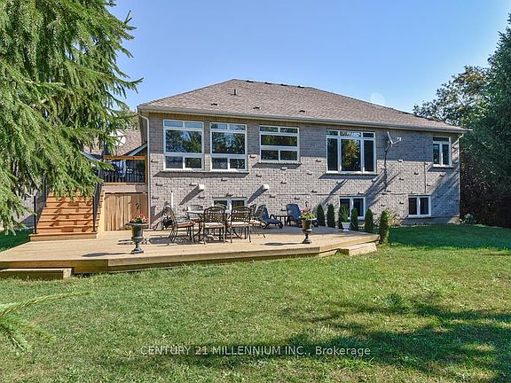 5th image of 19976 Kennedy Rd